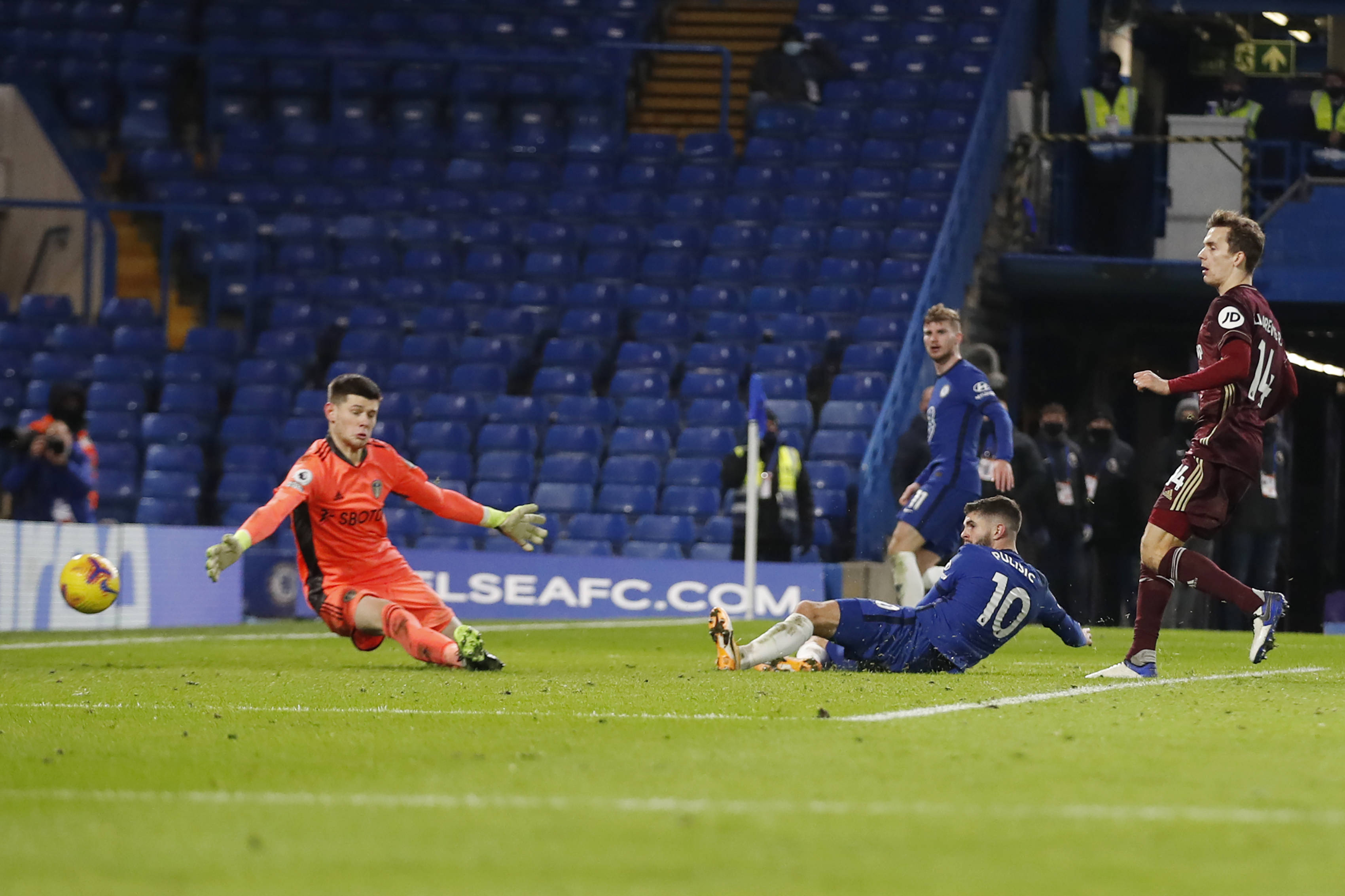 通过对梅西 通过对梅西